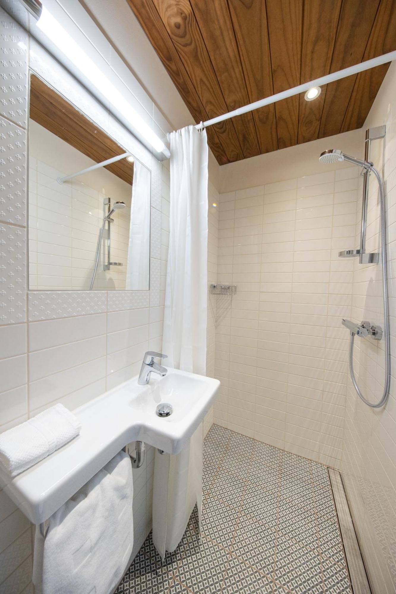 Aasa Kuelalistemaja Hotel Viljandi  Quarto foto