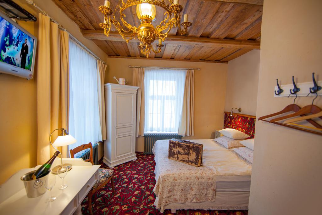 Aasa Kuelalistemaja Hotel Viljandi  Quarto foto